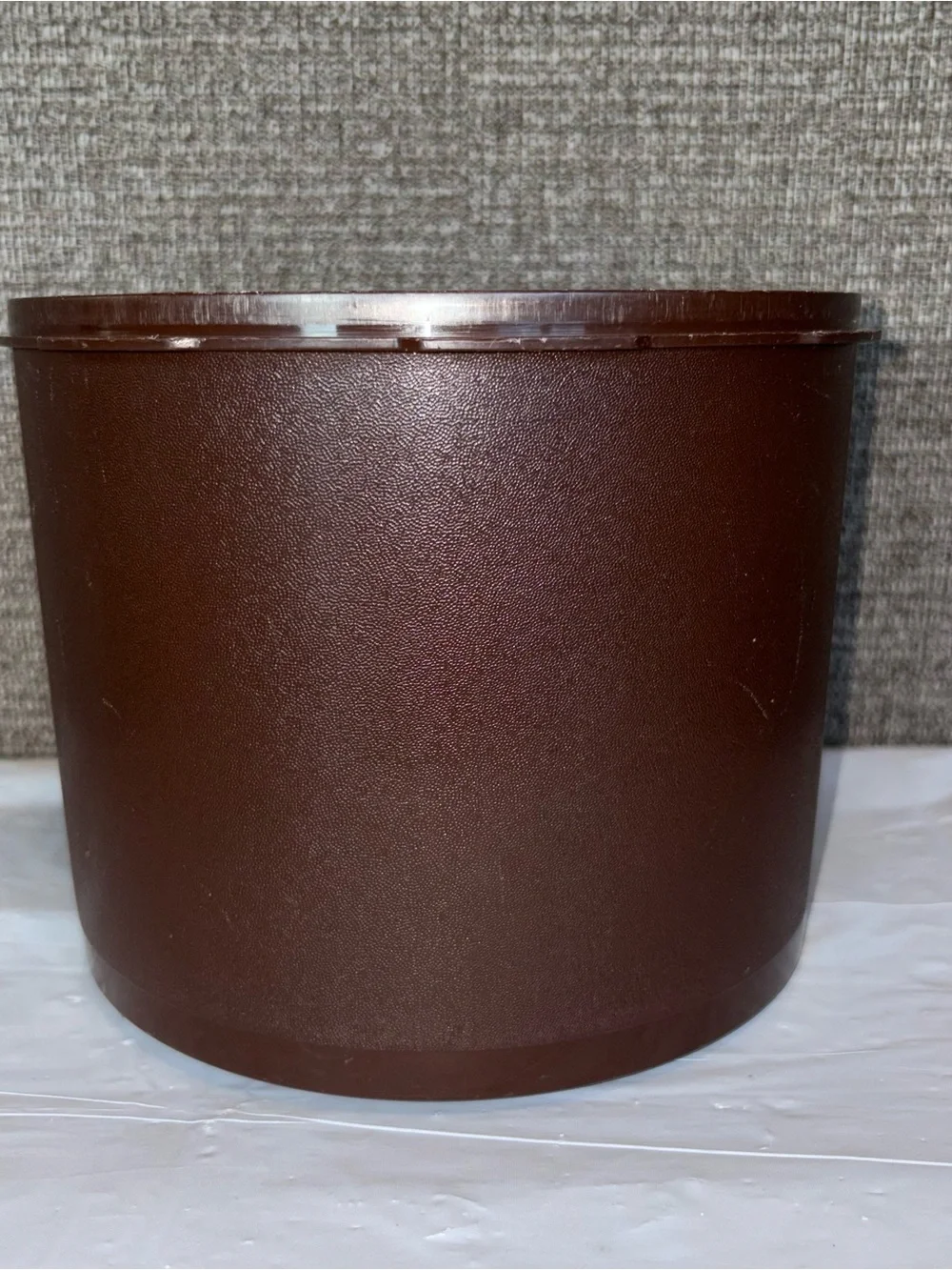 Vtg Tupperware Servalier Canister Brown 1626-3 Flower Retro 70s Kitchen Storage‎